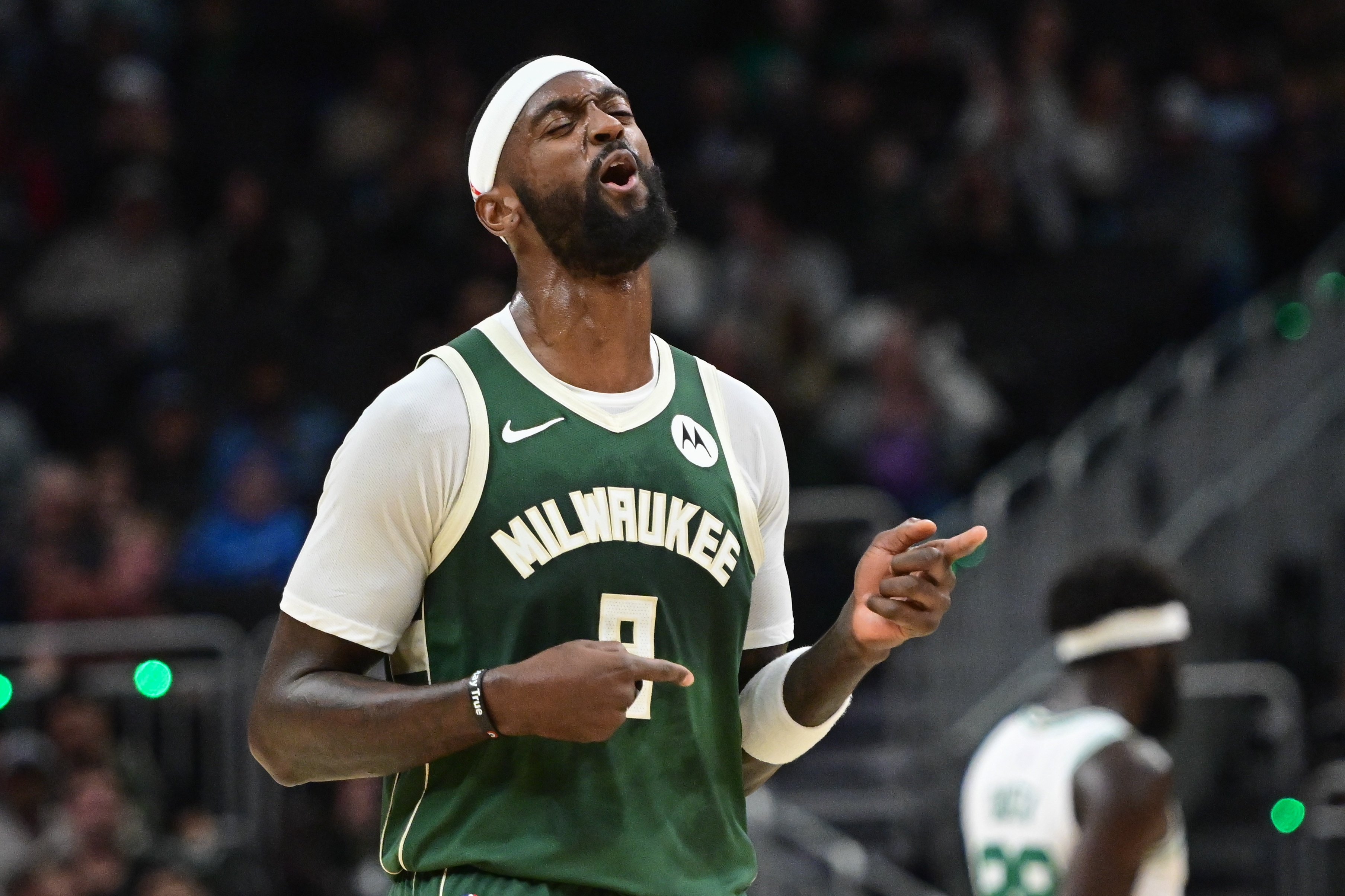 开云体育网址-这么多铁人！波蒂斯&amp;罗林斯&amp;哈里斯半场合计14中2仅拿7分